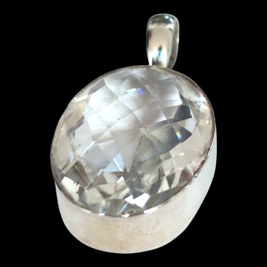 Rock Qtz Pendant (13.2g)