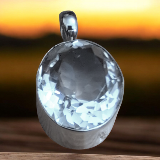 Rock Qtz Pendant (11.48 g)